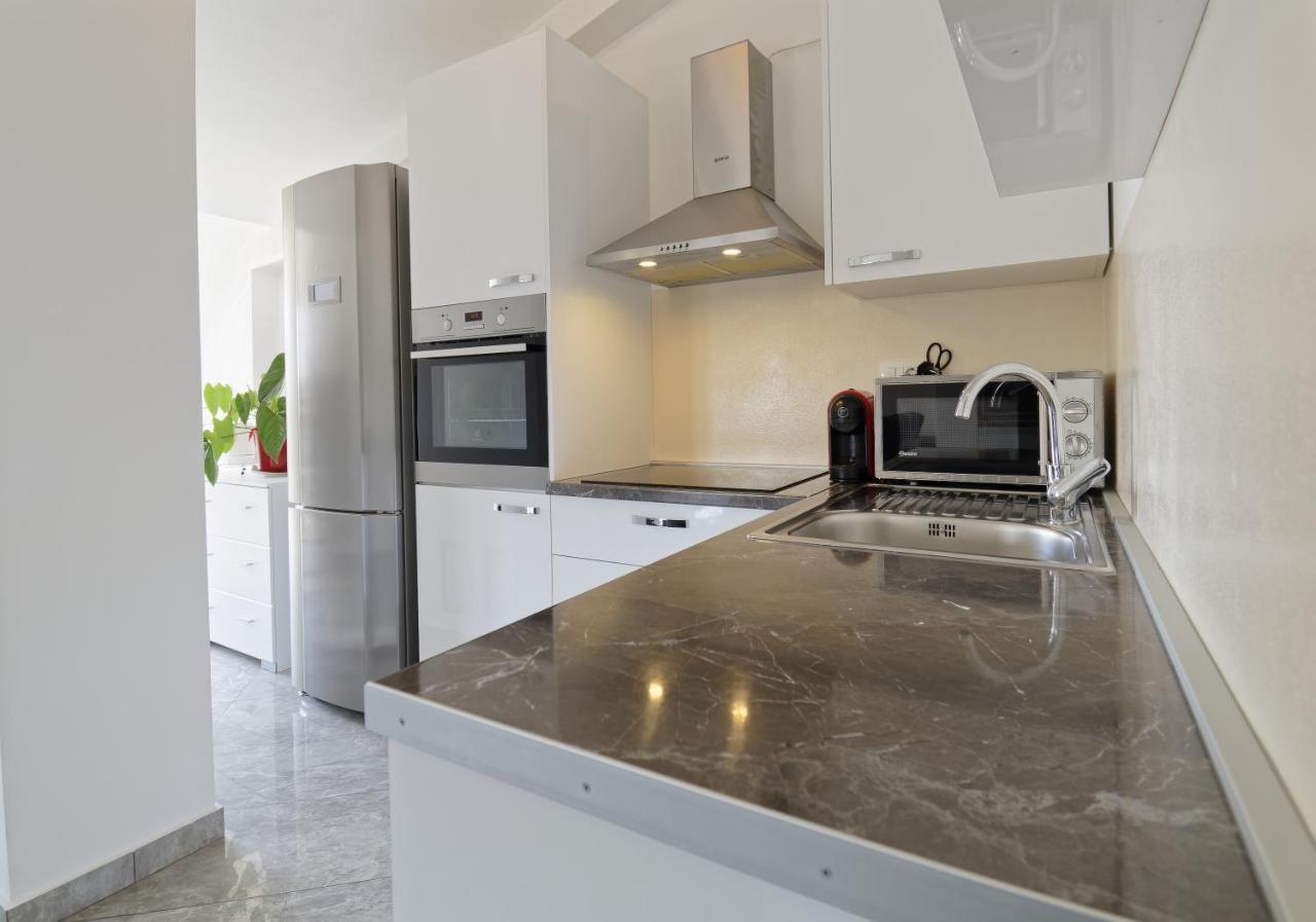 Apartments Goran By Rent Istria Umag Eksteriør bilde