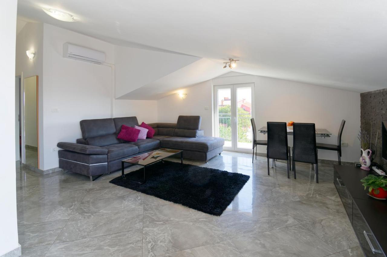 Apartments Goran By Rent Istria Umag Eksteriør bilde