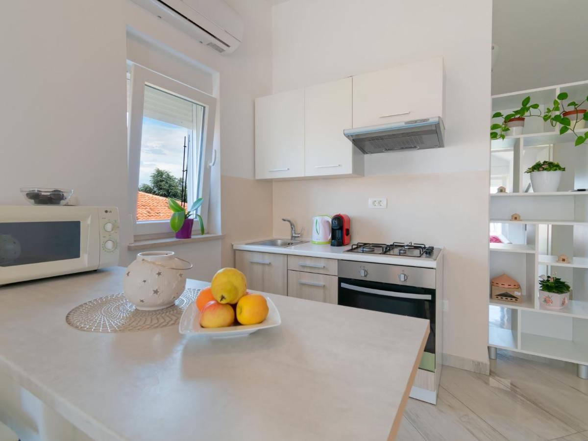 Apartments Goran By Rent Istria Umag Eksteriør bilde