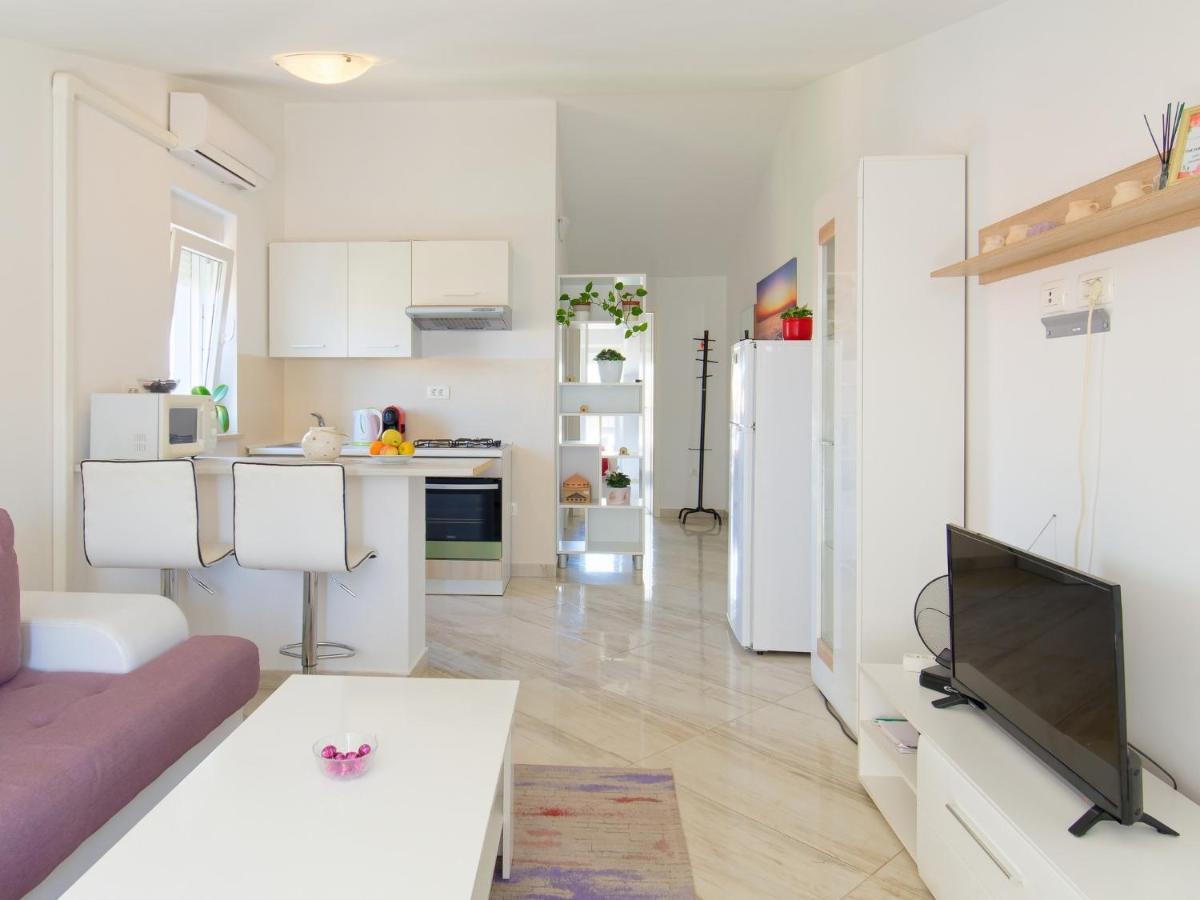 Apartments Goran By Rent Istria Umag Eksteriør bilde