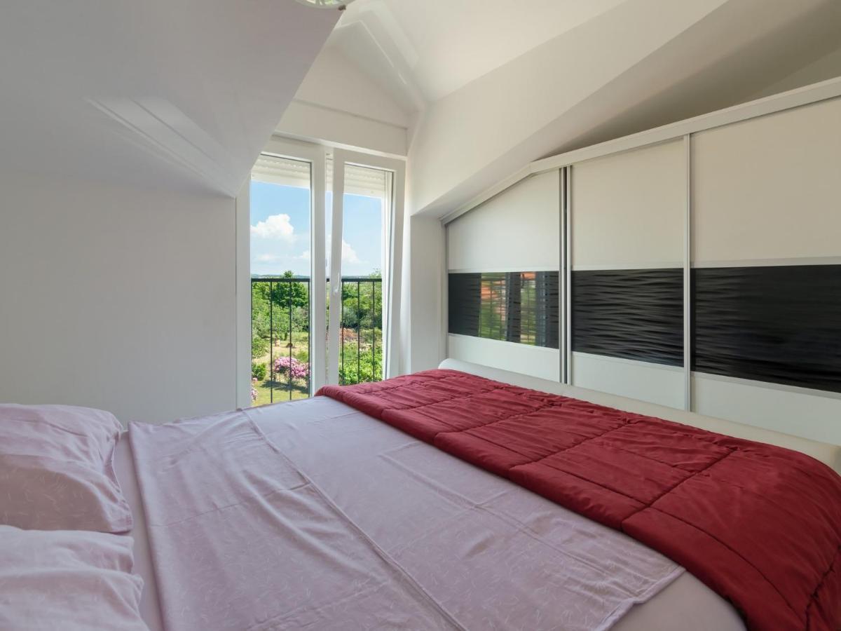 Apartments Goran By Rent Istria Umag Eksteriør bilde
